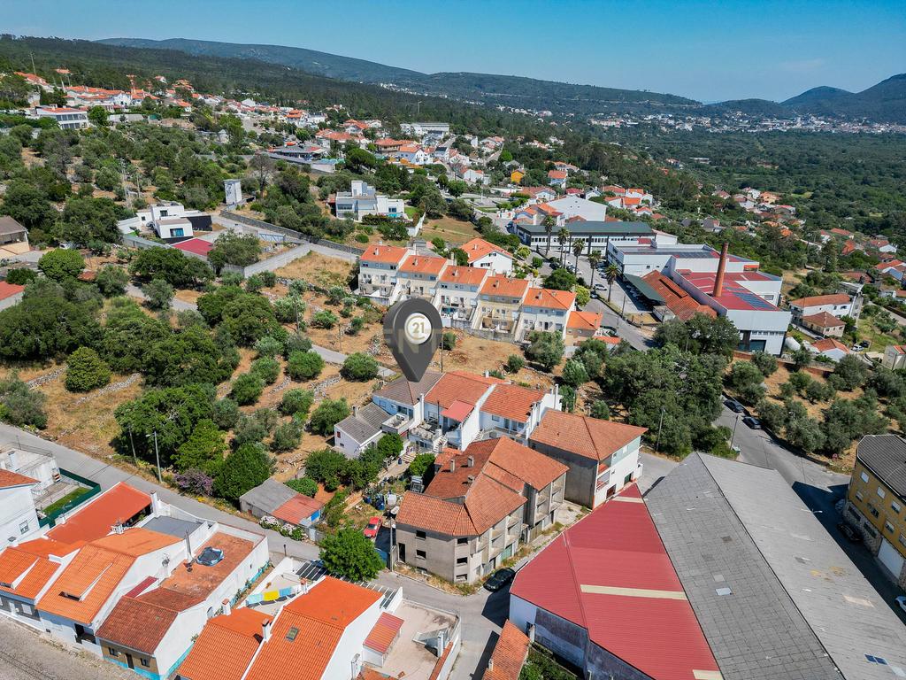Apartamento T3 com Terraço e Vista Serra em Mira de Aire - Image 20