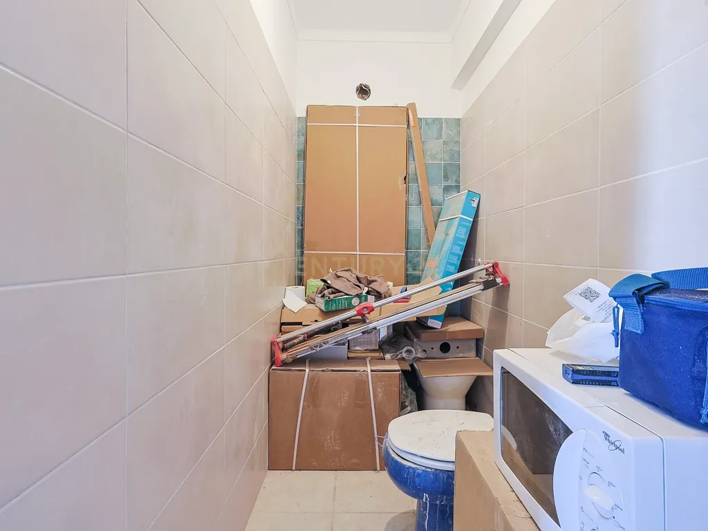 T3 totalmente remodelado em Vale de Milhaços, Corroios - Image 17