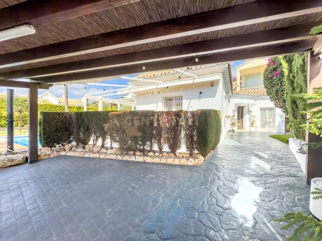 Elegante moradia com vistas panorâmicas para o mar no Sierra Blanca Country Club, Marbella - Image 70