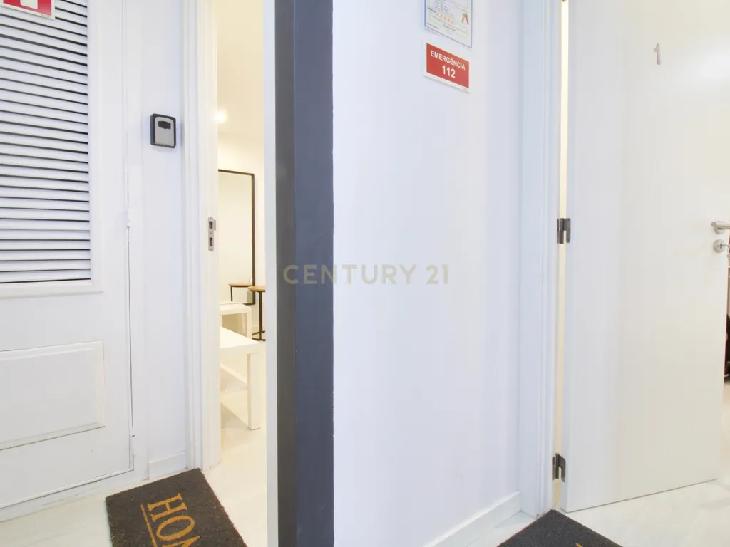 Apartamento Duplex em Alojamento Local - Almada - Image 45