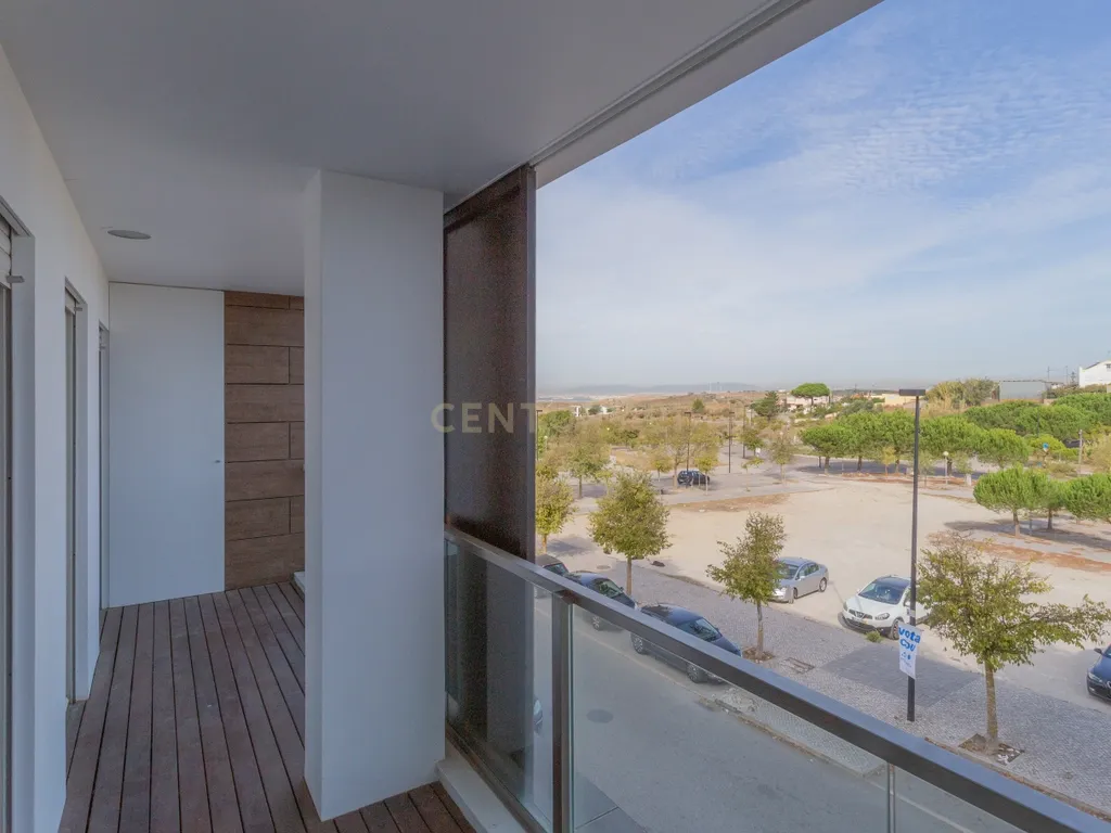 Apartamento como Novo, para arrendamento, na Caparica, Almada - Image 26
