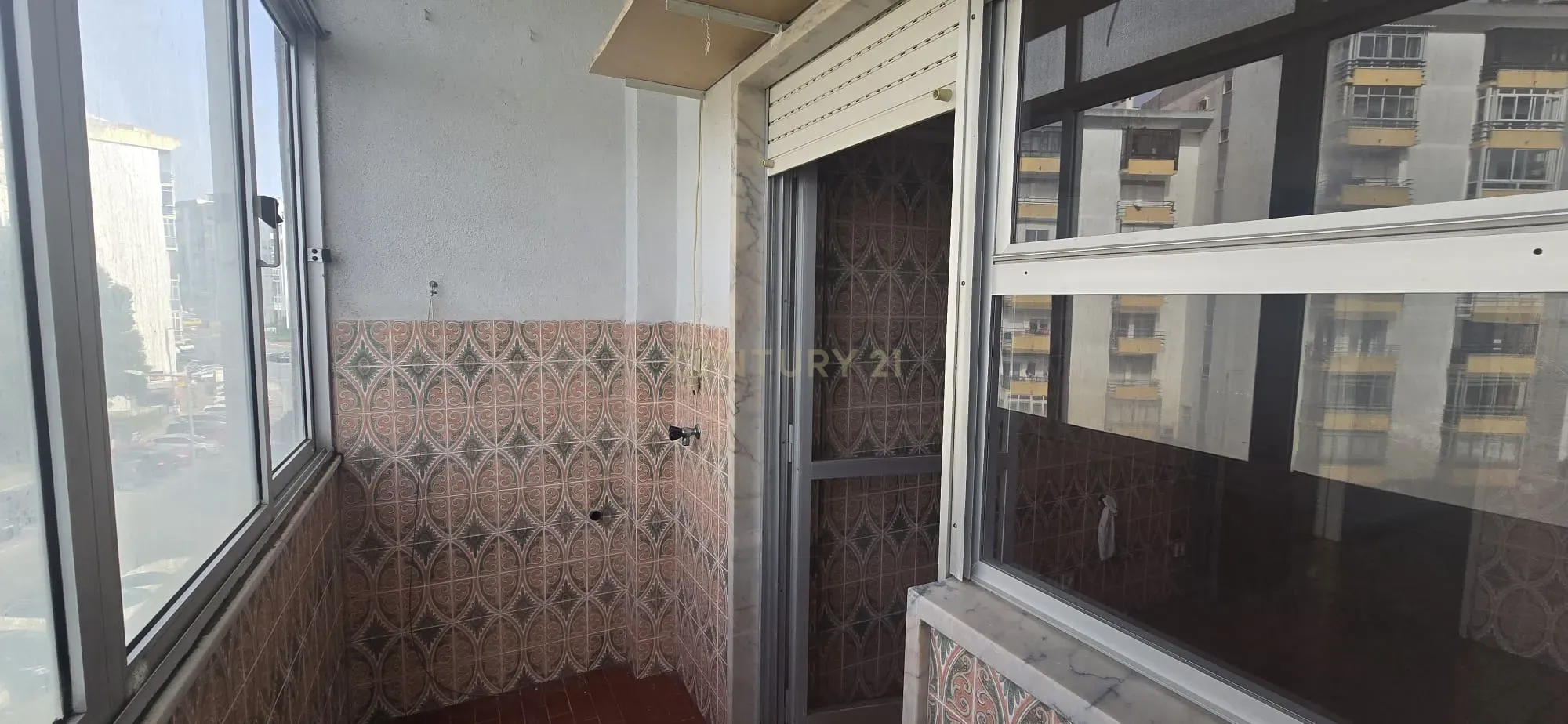 Fotografia 10 de Apartamento T2+1 com Vista Panorâmica em Rio de Mouro, Sintra
