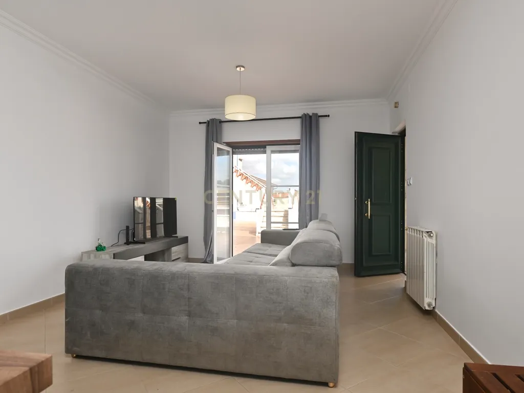 Apartamento T2 em Milharado, com terraço e parquemento - Image 6