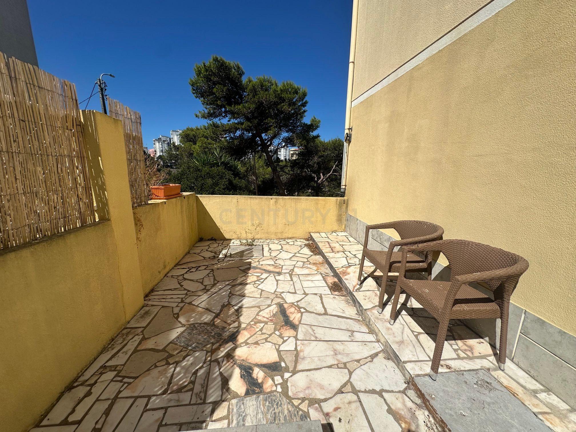 Fotografia 6 de Andar de Moradia T2 - Bairro de São José, Cascais