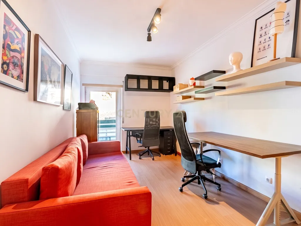 T3 com suite, lareira e BOX PRIVATIVA DE 41 m² | Quinta da Flamenga – Vialonga - Image 12