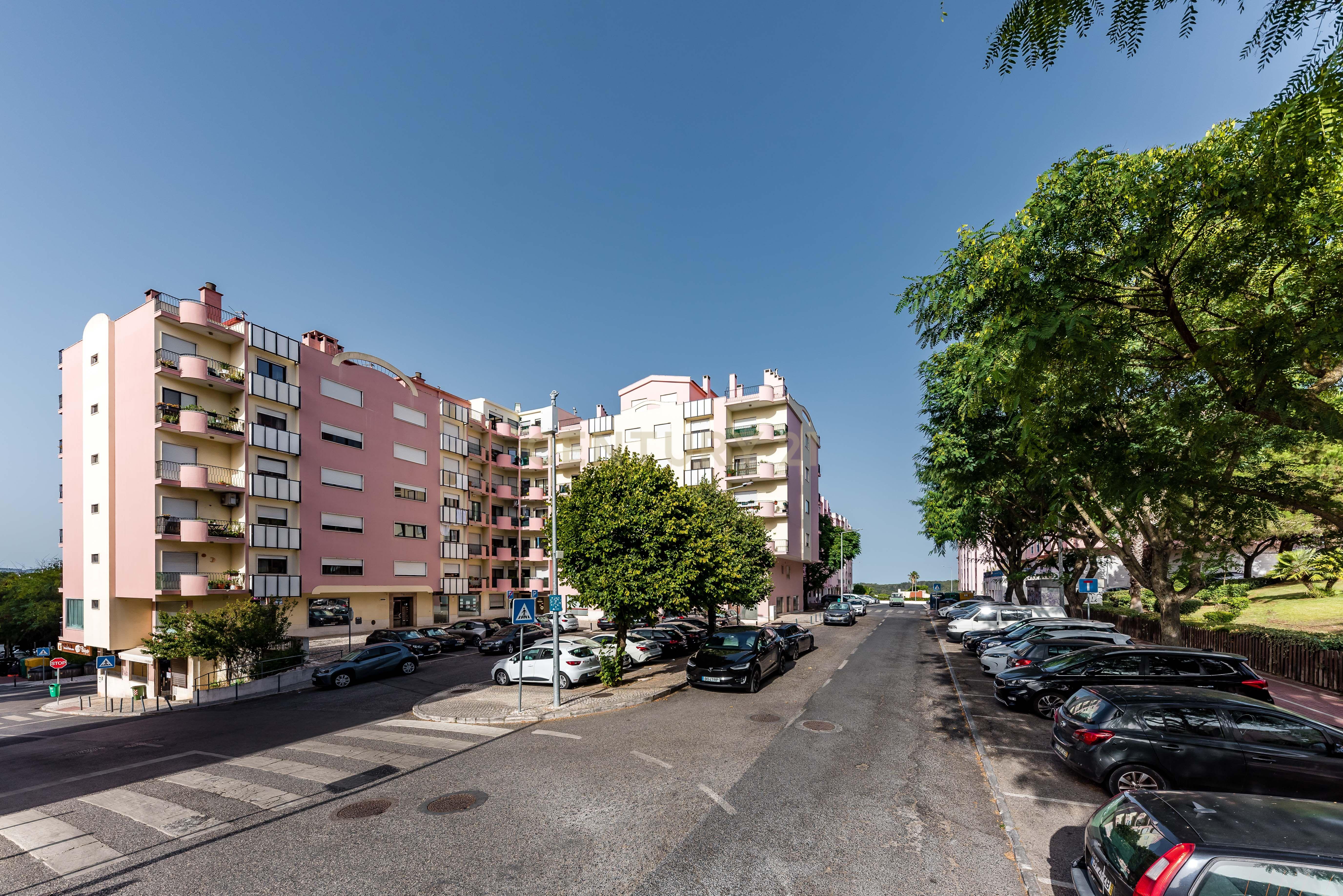 Fotografia 3 de T4 de Prestígio | 177 m² | Quinta Grande, Alfragide | Vista Panorâmica e Perspetiva sobre o Rio