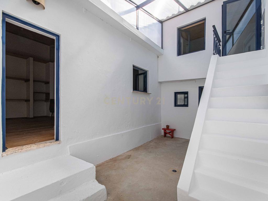Moradia T1 com terreno | Um refúgio com charme em plena natureza – Carneiros, Alenquer - Image 11