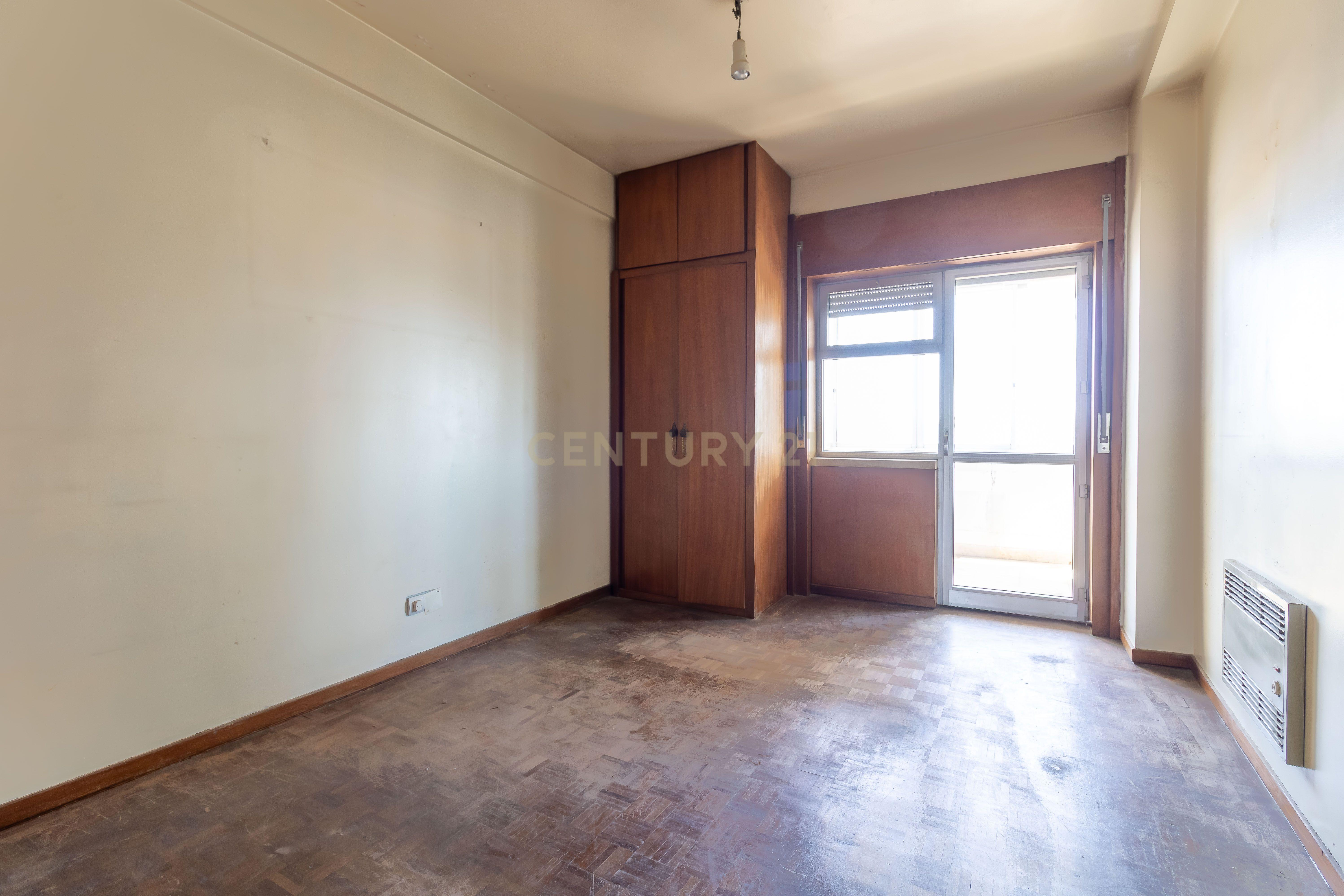 Fotografia 5 de Miraflores | Luz, Espaço e Vistas Desafogadas para Criar uma Casa Única