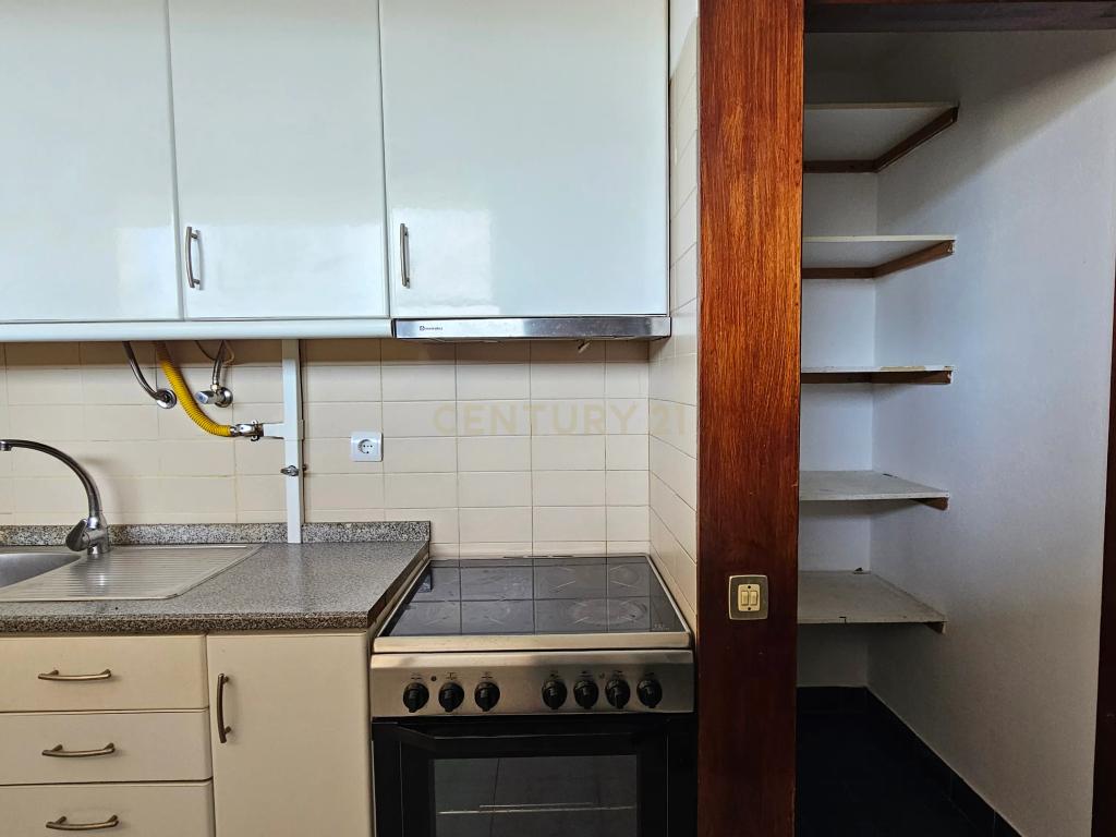Apartamento T2 com garagem, Matosinhos - Image 4