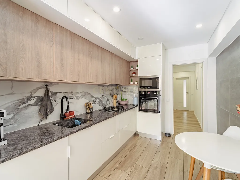 Apartamento T3 em Setúbal - Image 6