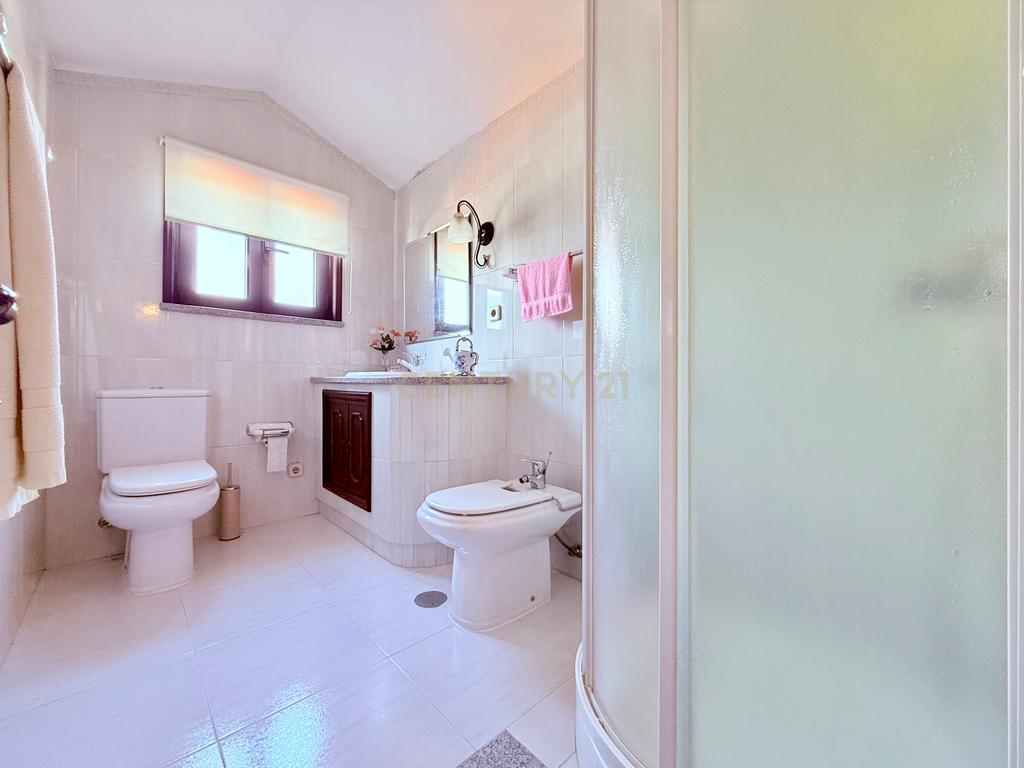 Moradia T6 Mesão Frio, Guimarães - Image 32