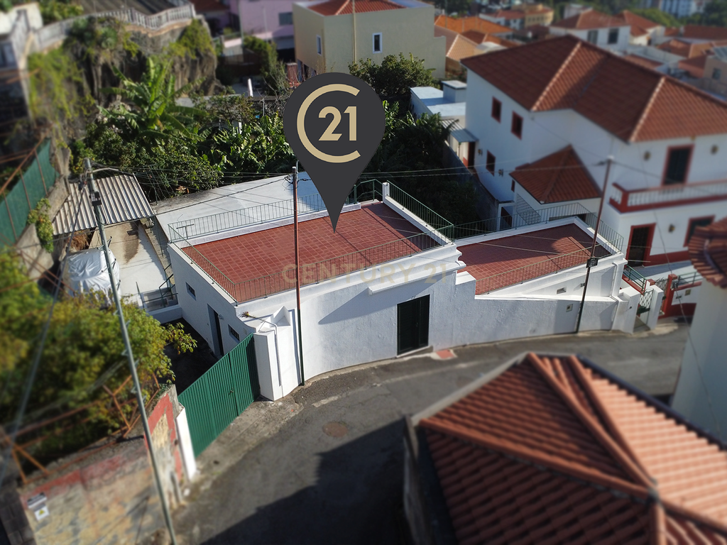 Moradia T3 - Funchal - Image 1
