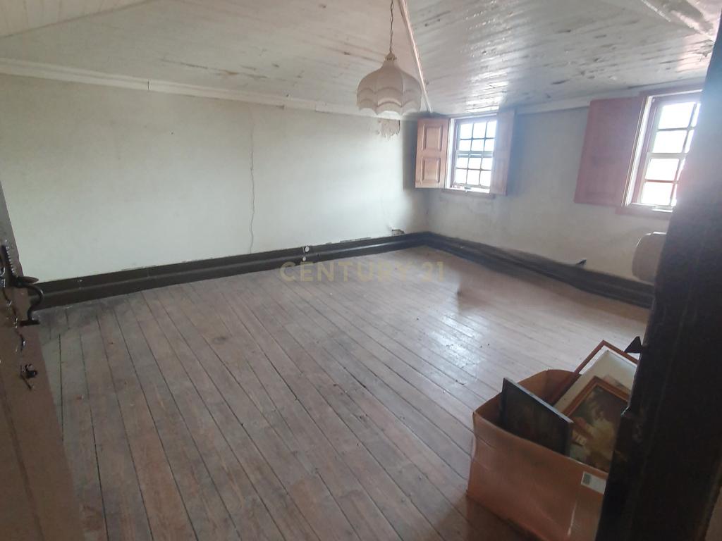 Oportunidade de Investimento na Guarda! Edificio 4 andares   - Image 10
