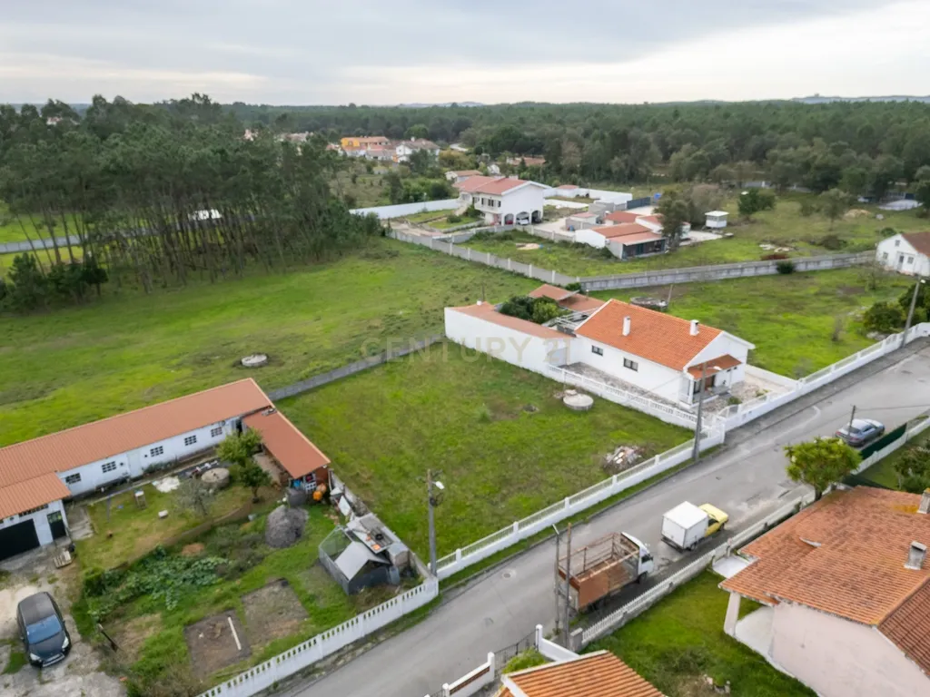 Terreno de 786 m2 para construção todo murado - Image 7