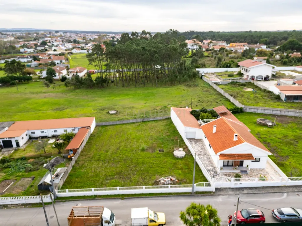 Terreno de 786 m2 para construção todo murado - Image 6