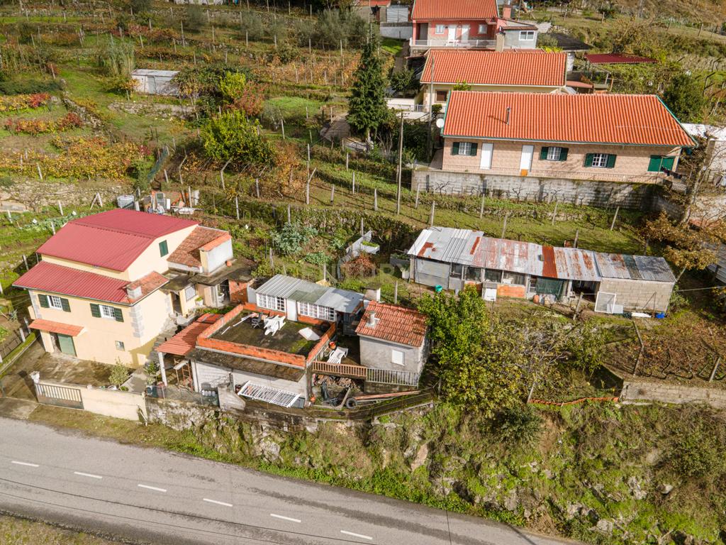 Moradia V3 em Valadares, Baião - Image 2