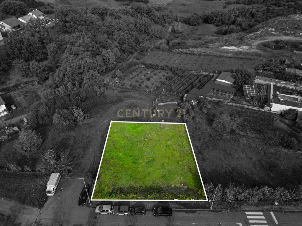 Fantástico Terreno - junto ao CONTINENTE, Bragança - Image 10