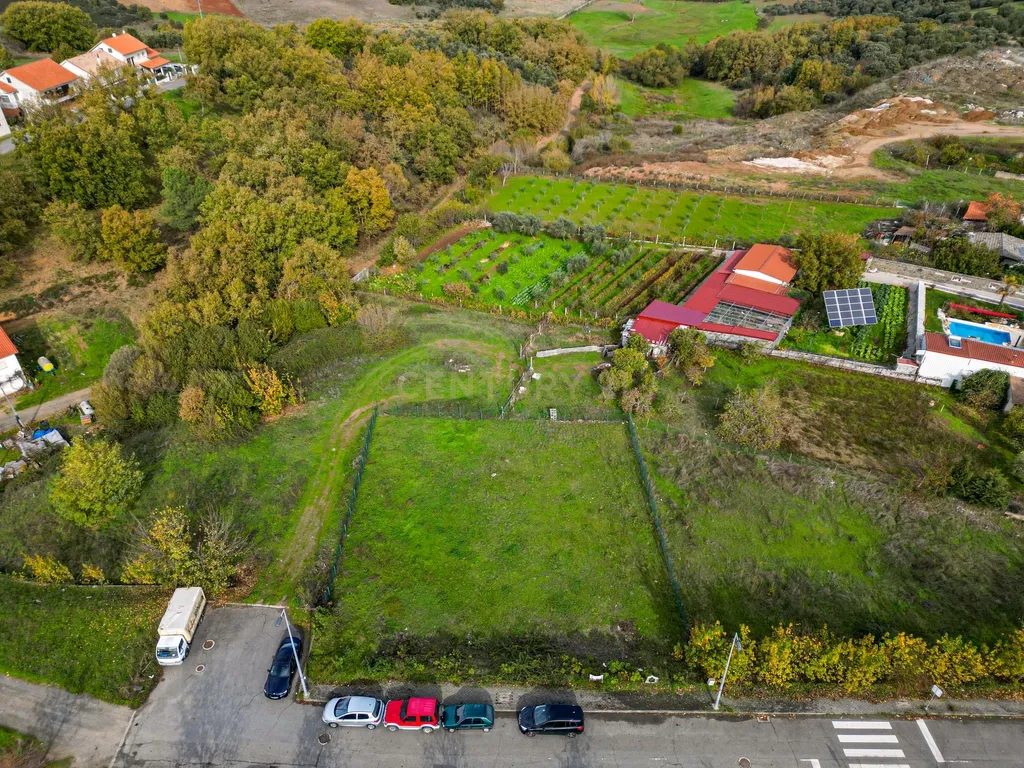 Fantástico Terreno - junto ao CONTINENTE, Bragança - Image 11