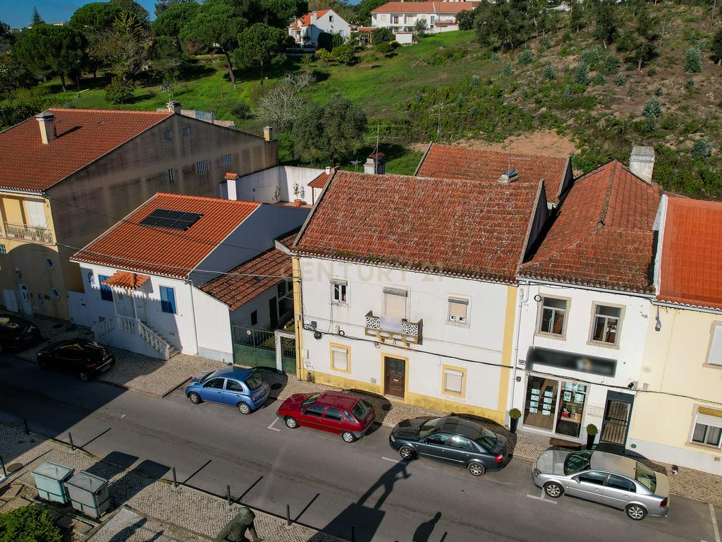 Edifício de Apartamentos - Image 1