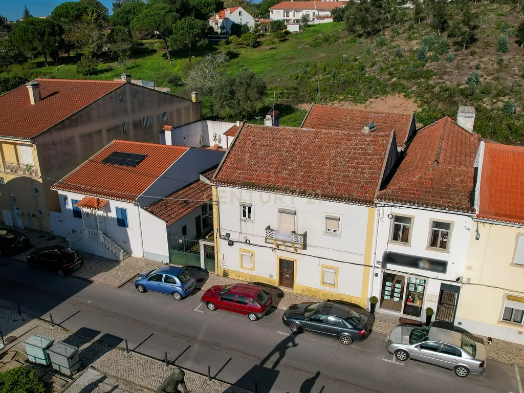 Edifício de Apartamentos - Image 1