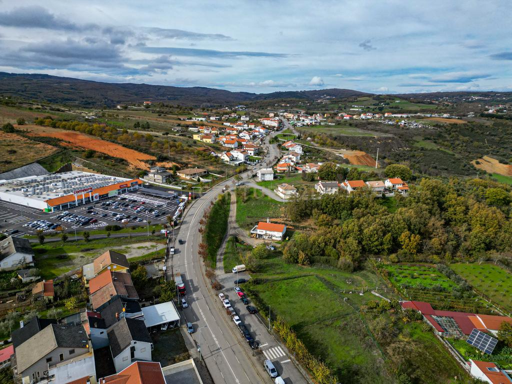 Fantástico Terreno - junto ao CONTINENTE, Bragança - Image 19