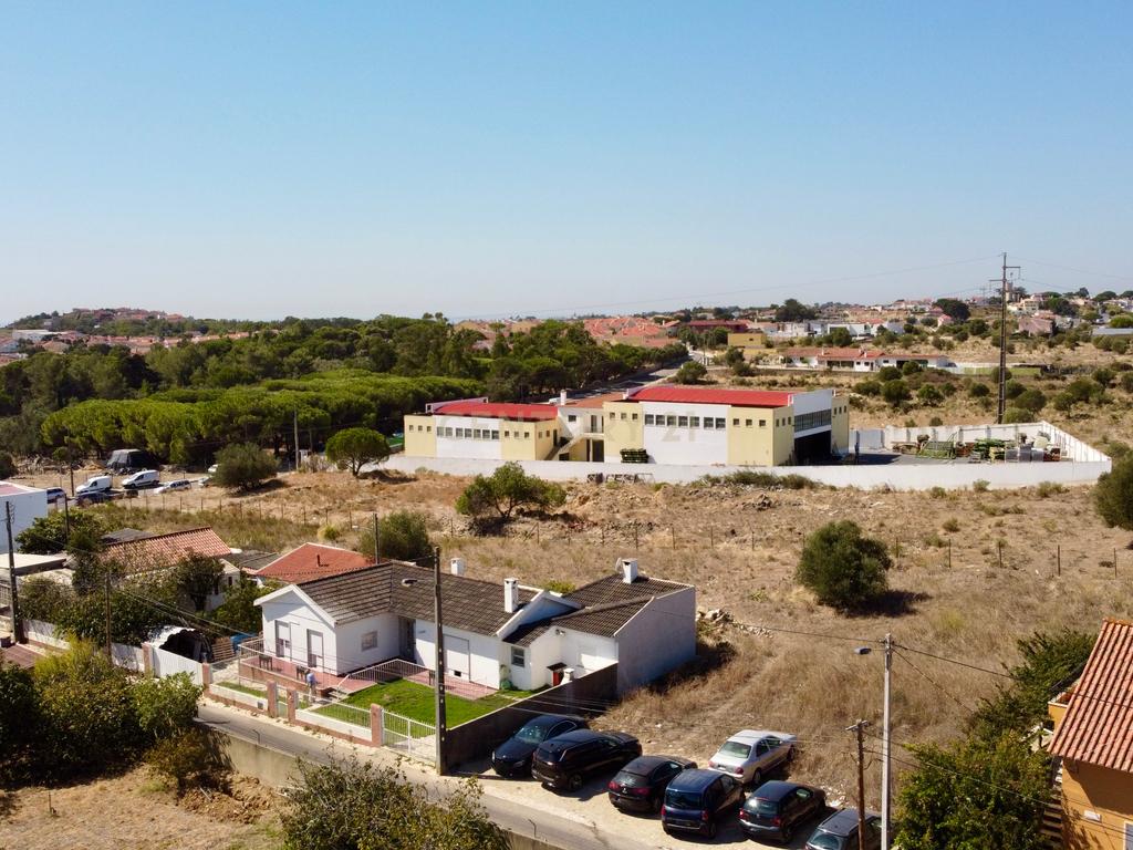 Terreno 305m2 PROJETO APROVADO e LICENÇAS PAGAS em Manique  - Image 15
