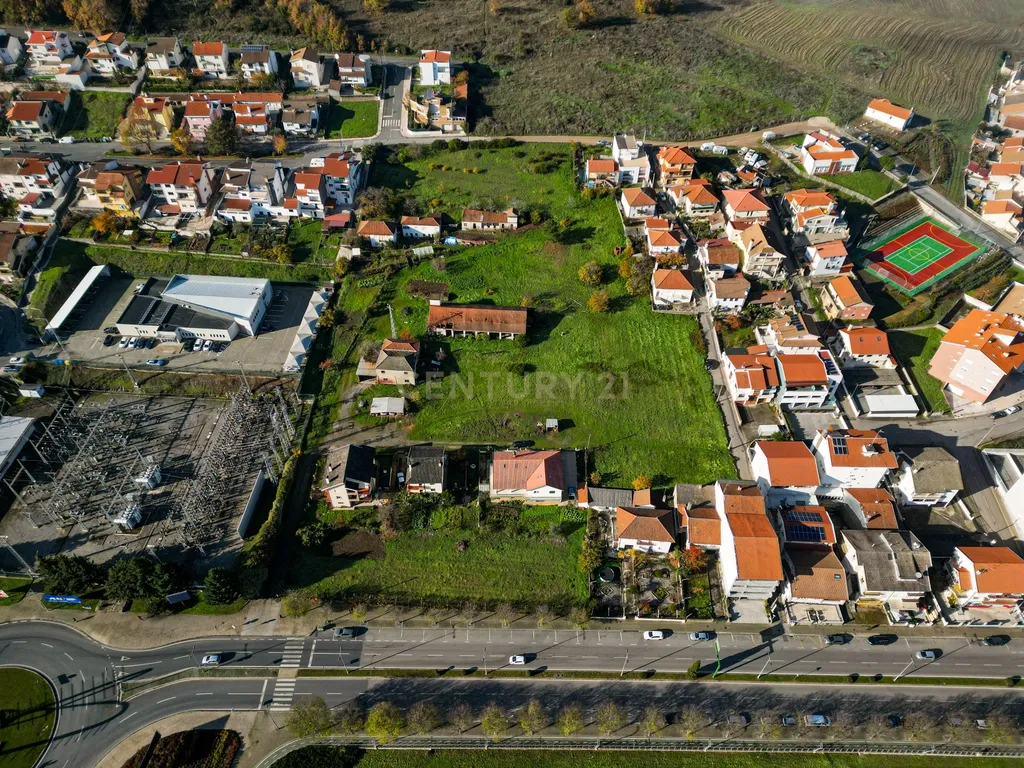 Terreno Urbano em Bragança com Viabilidade de Construção - Image 9