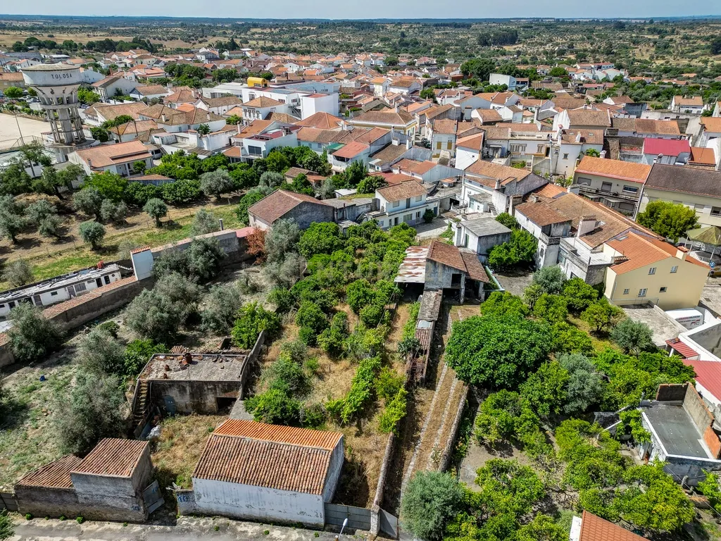 Moradia em Tolosa com 635m² e terreno com 1250m², para modernização total - Image 8