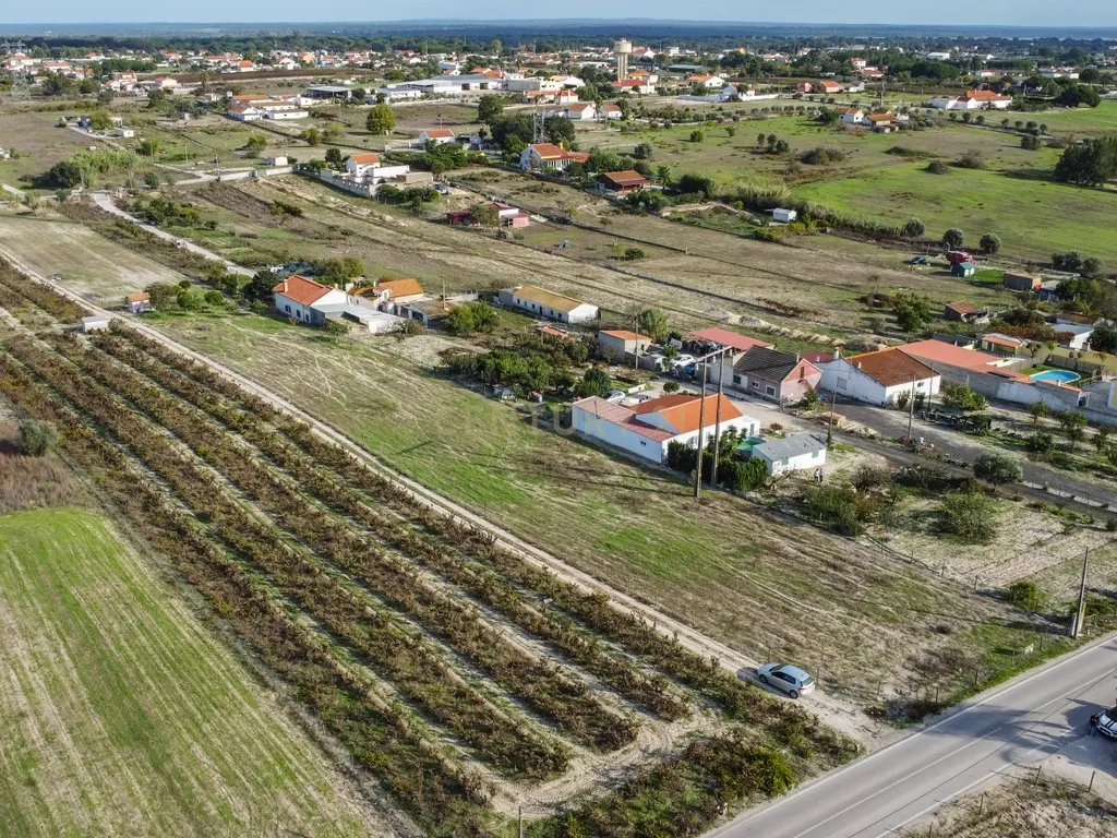 Terreno Misto de 7.500m² com Possibilidade de Construção de MORADIA, Cajados, Palmela - Image 4
