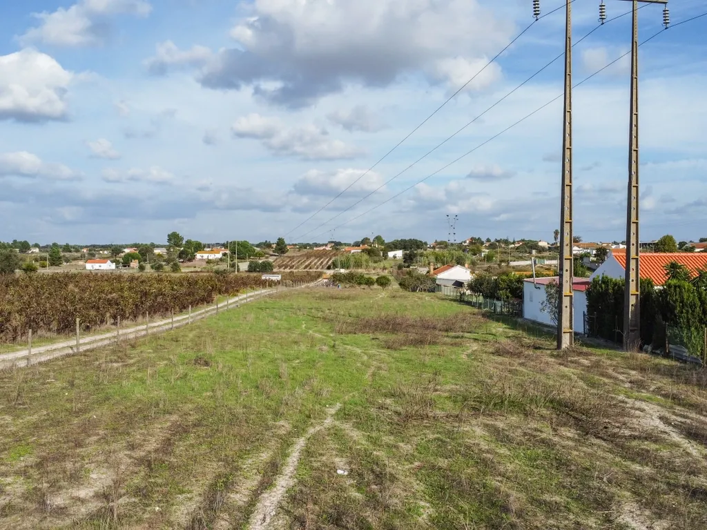 Terreno Misto de 7.500m² com Possibilidade de Construção de MORADIA, Cajados, Palmela - Image 8