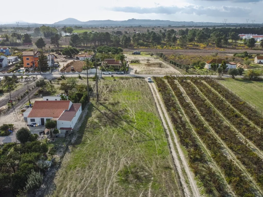Terreno Misto de 7.500m² com Possibilidade de Construção de MORADIA, Cajados, Palmela - Image 25