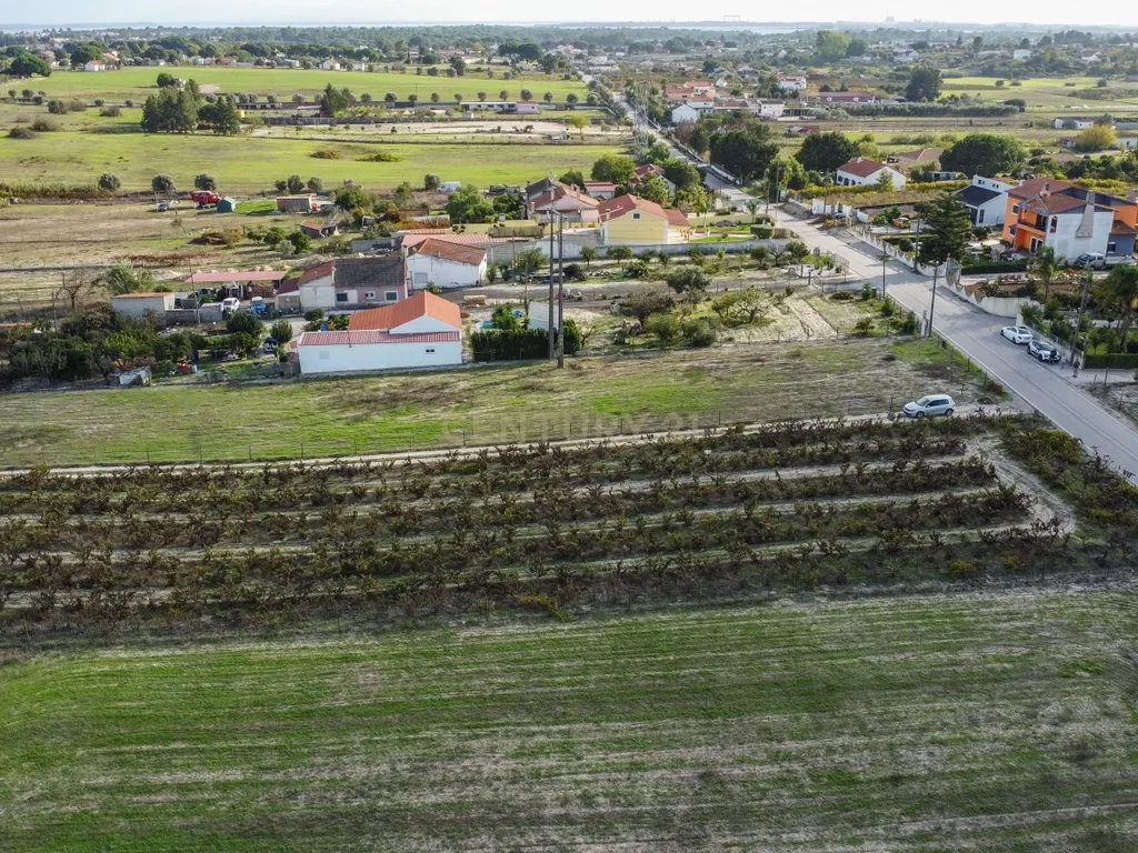 Terreno Misto de 7.500m² com Possibilidade de Construção de MORADIA, Cajados, Palmela - Image 17