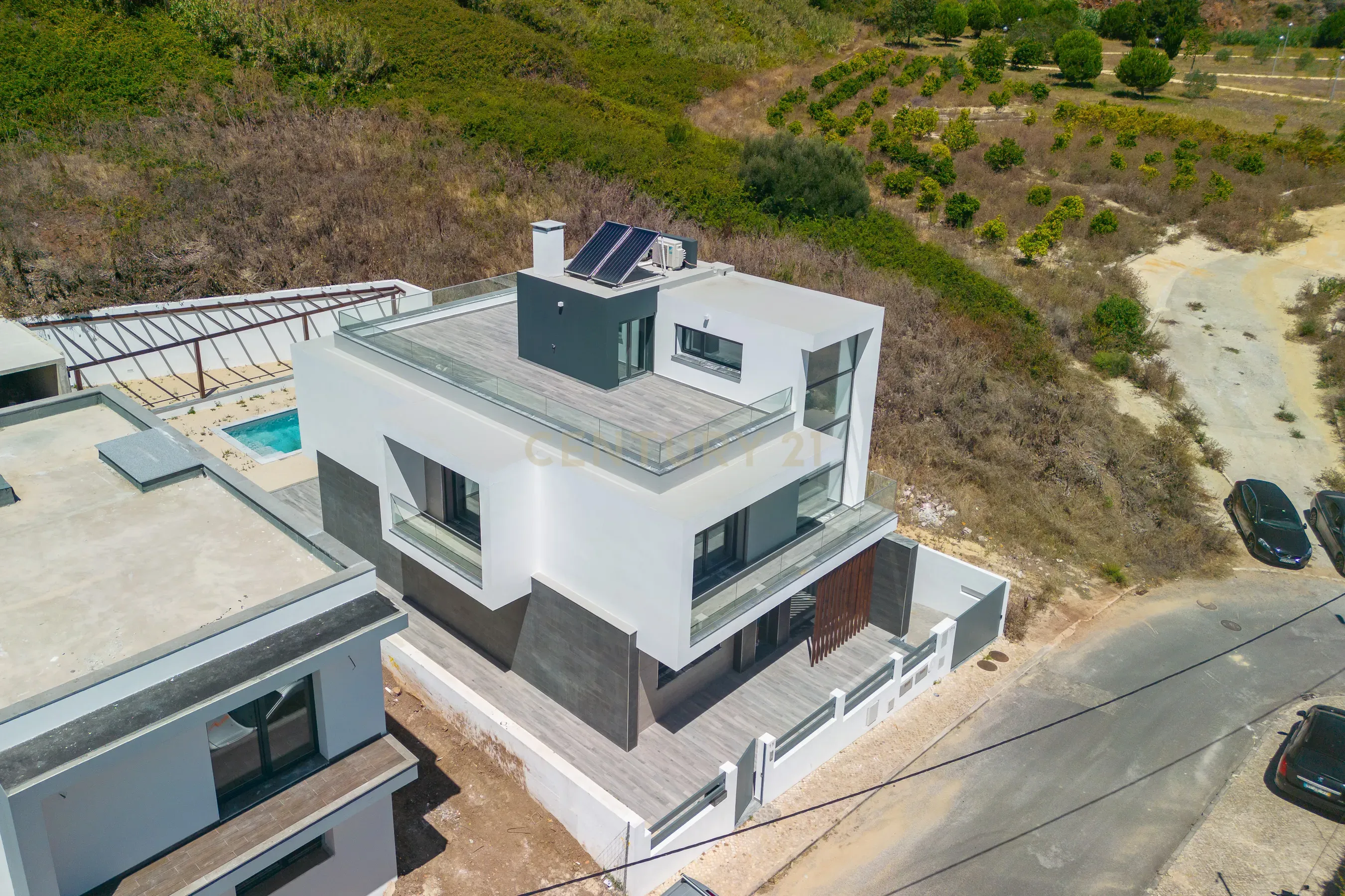 Moradia T5 de luxo com Piscina em Famões - Odivelas - Image 60