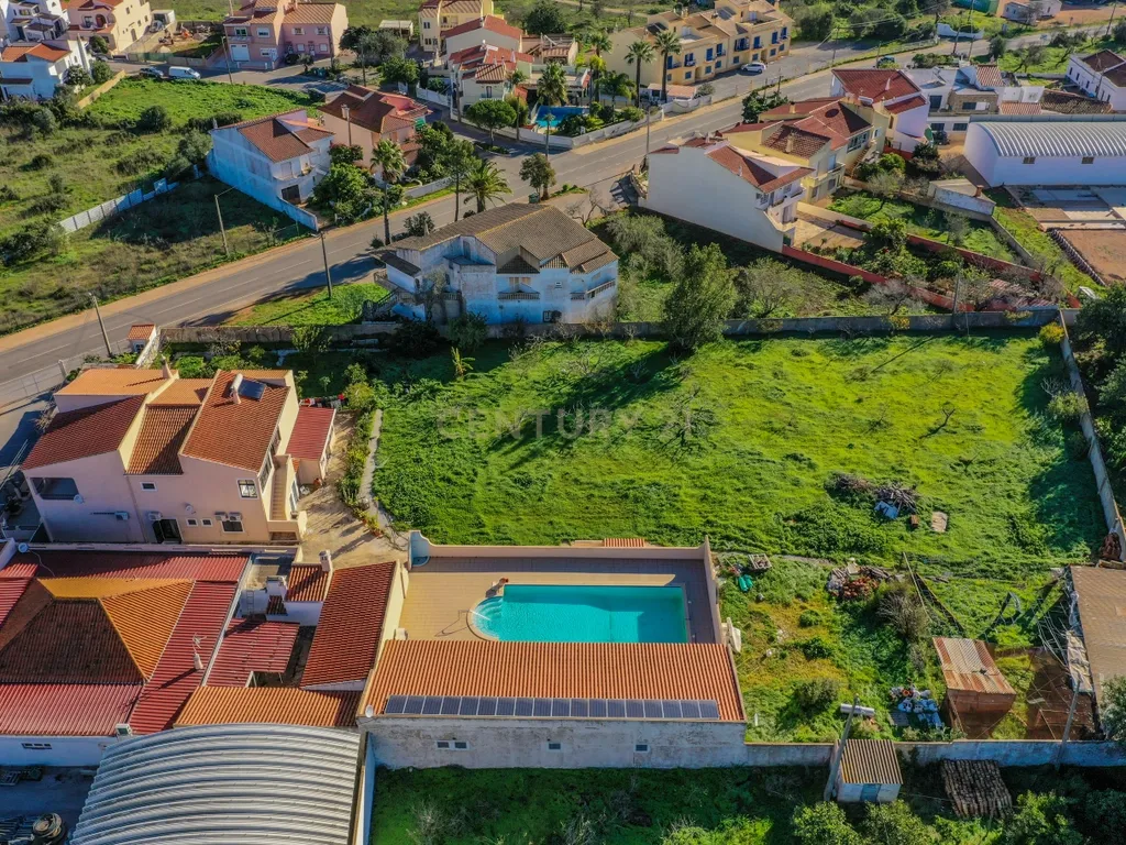 Quinta de Luxo em Silves com 10 Quartos e Piscina Comum - Image 17