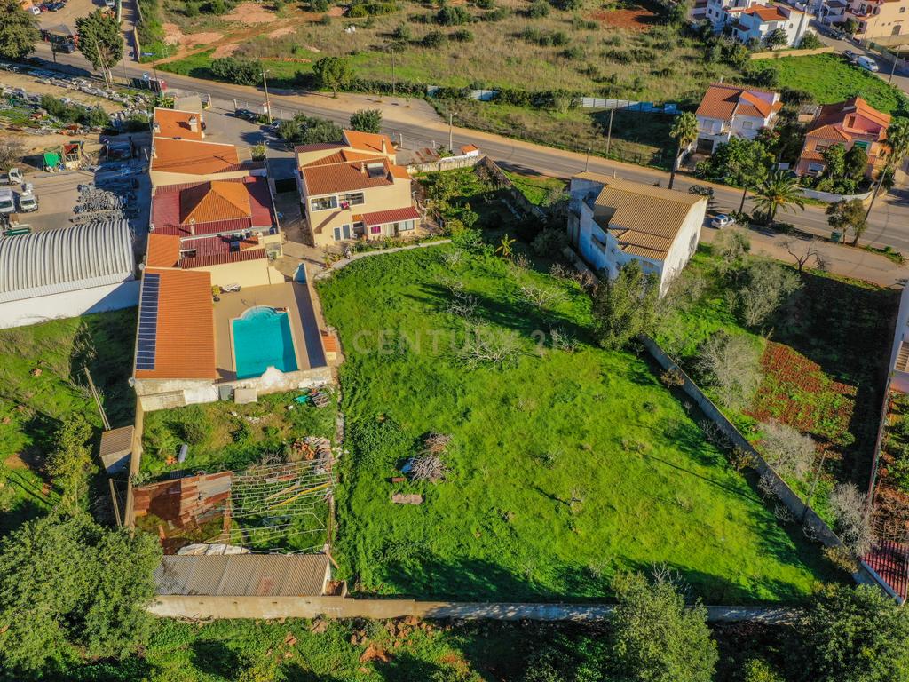 Quinta de Luxo em Silves com 10 Quartos e Piscina Comum - Image 2