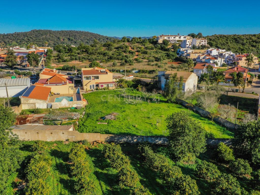 Quinta de Luxo em Silves com 10 Quartos e Piscina Comum - Image 18