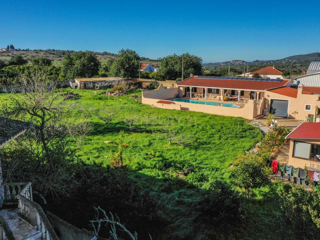 Quinta de Luxo em Silves com 10 Quartos e Piscina Comum - Image 22