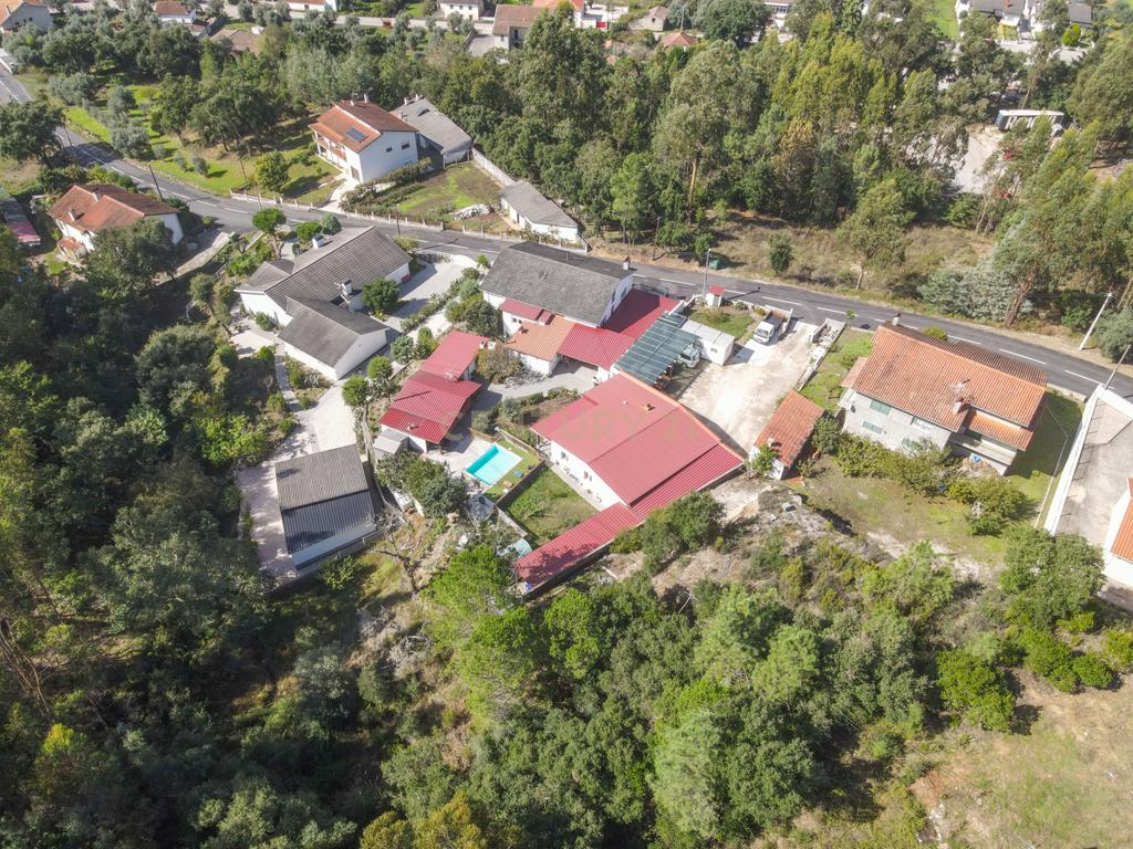 Moradia T3 , Moradia T2 e Moradia T3+2 com piscina, terreno, garagem r alojamento Local Gois - Image 80