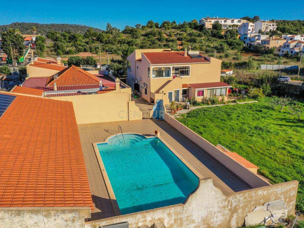 Quinta de Luxo em Silves com 10 Quartos e Piscina Comum - Image 23