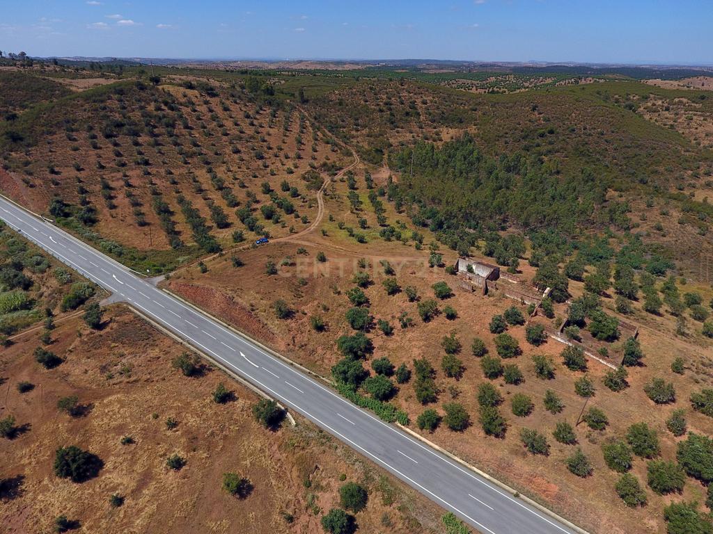 Terreno de 22ha com Ruína de 250m² em Alqueva – Oportunidade no Alentejo - Image 17