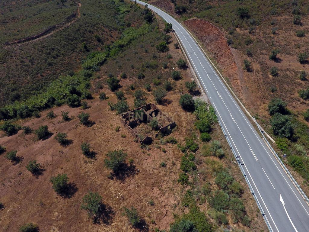 Terreno de 22ha com Ruína de 250m² em Alqueva – Oportunidade no Alentejo - Image 19