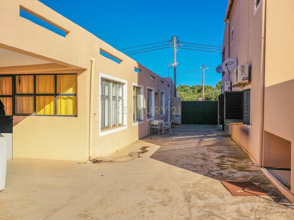 Quinta de Luxo em Silves com 10 Quartos e Piscina Comum - Image 29