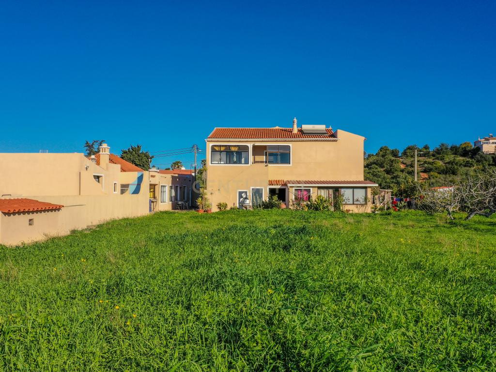 Quinta de Luxo em Silves com 10 Quartos e Piscina Comum - Image 30