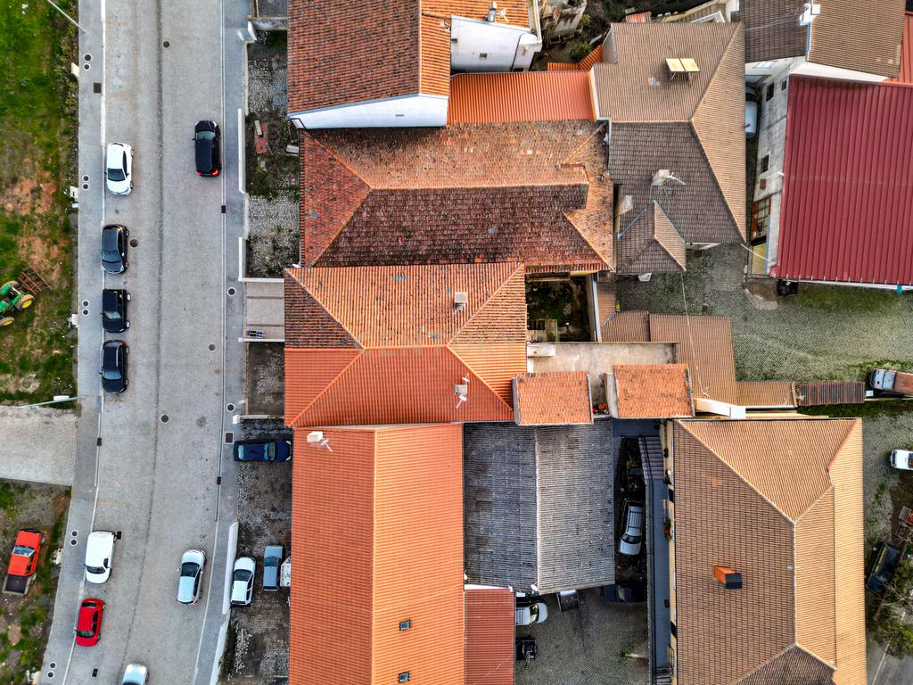 Edifício 2 andares - Vimioso - Image 19