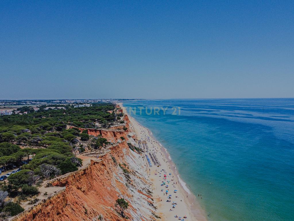 Apartamento com vista deslumbrante sobre a Marina de Vilamoura! - Image 43