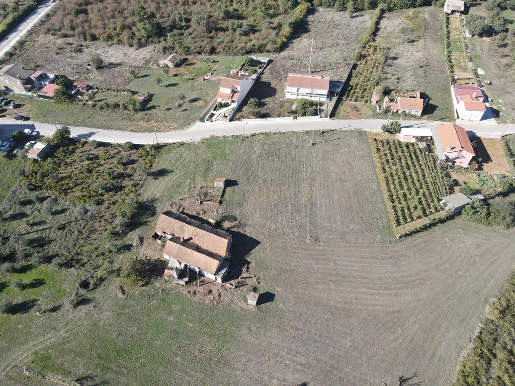 Terreno C/ ruína - Próximo do centro de Ansião - Image 1