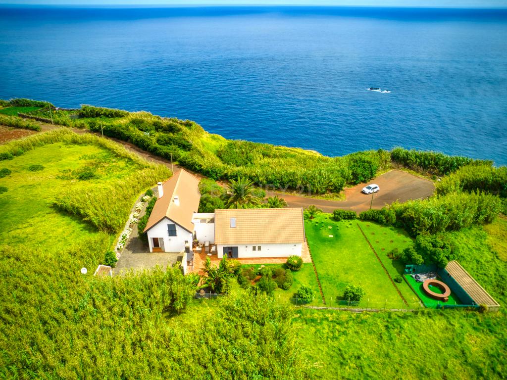 Moradia T3 - Porto Moniz - Image 2