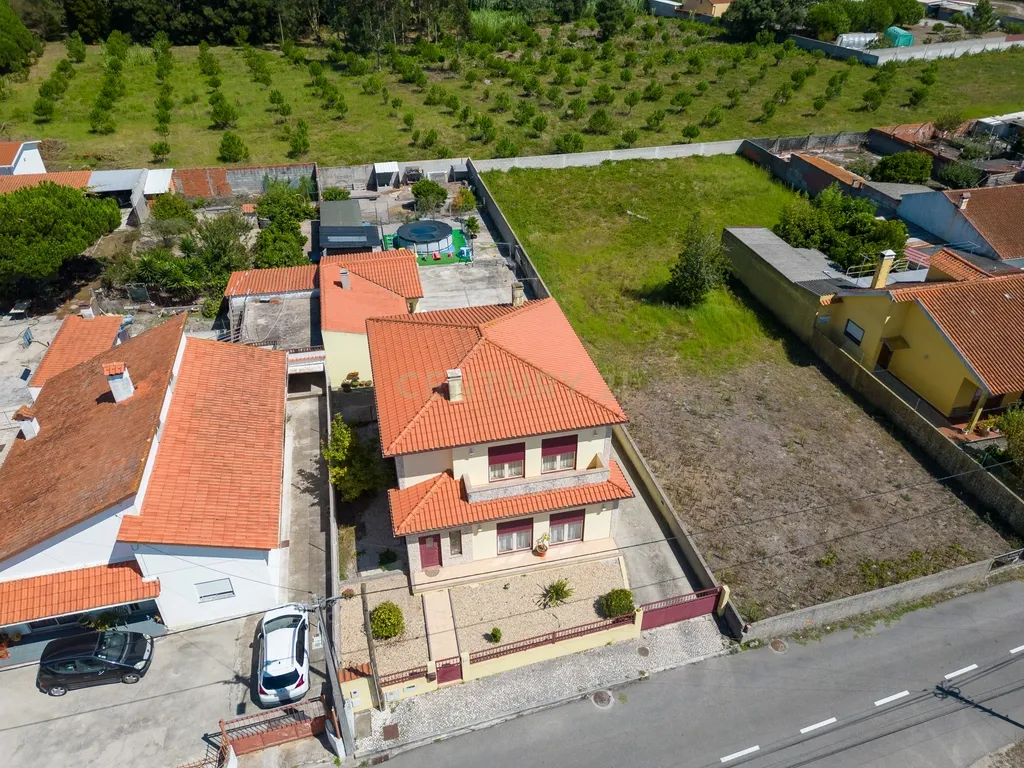 Moradia T4 na Marinha Grande - Image 35