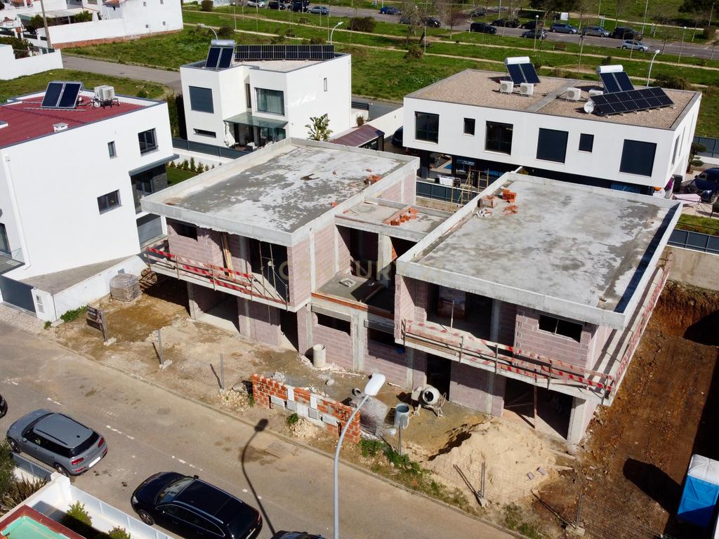 Moradia Geminada - Abrunheira - Image 21