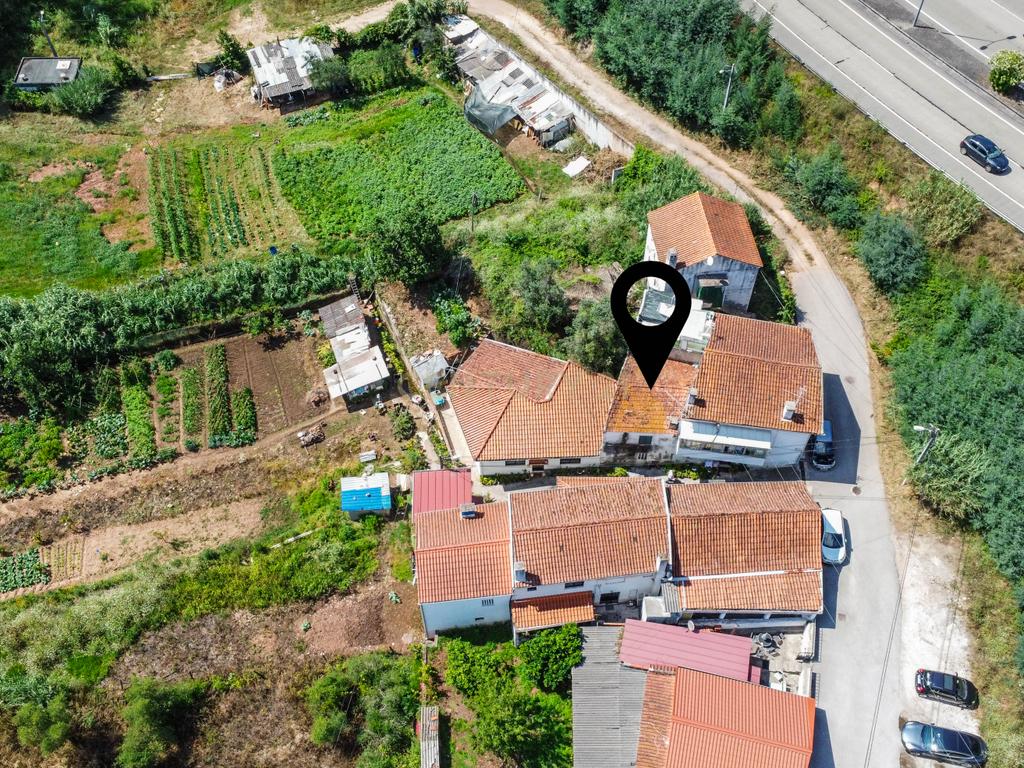 Moradia em Banda - Santo António dos Olivais - Image 2